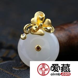 和田玉吊坠