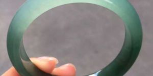 翡翠玉镯尺寸最简单的几种测量方法