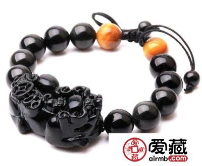 乌鸦血石和黑曜石有什么区别