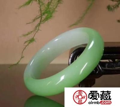一个普通玉镯子多少钱
