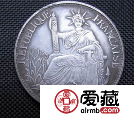 外国硬币与中国古钱币相比有何特色