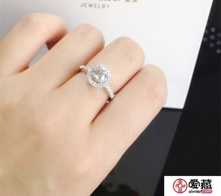 铂金求婚戒指，最受欢迎的一款戒指
