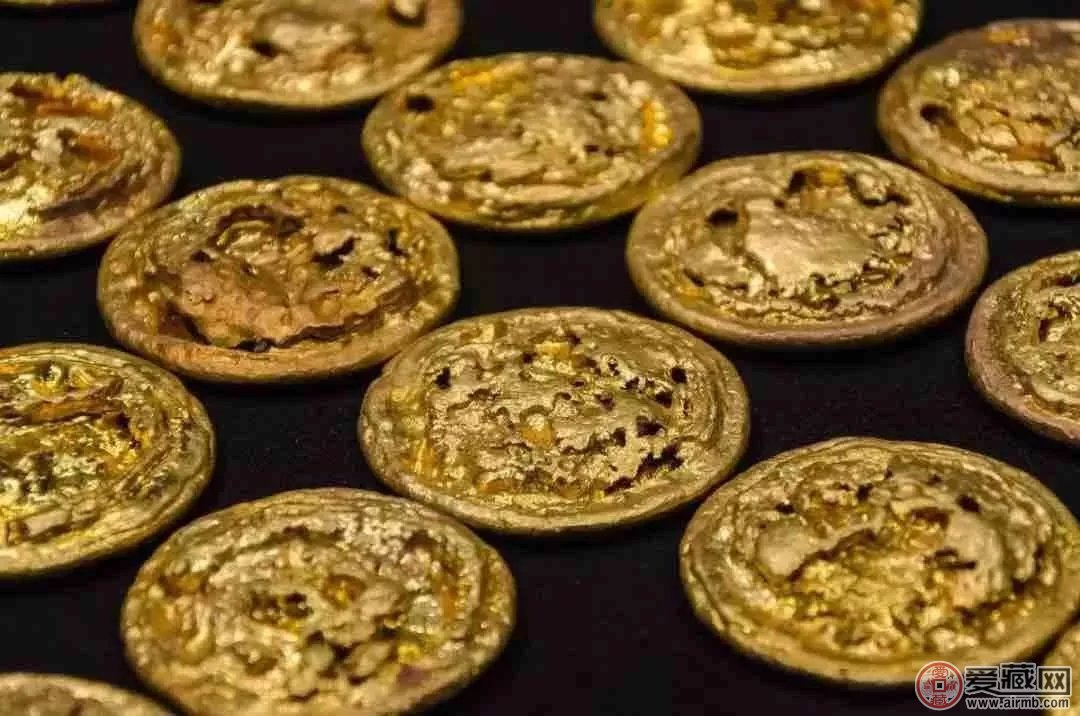 新朝钱币“国宝金匮直万”，存世仅剩两枚半-爱藏网