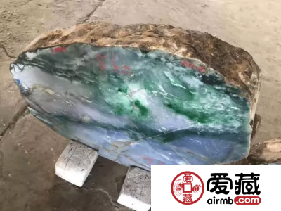 “乌鸡种”翡翠能否成为下一个“热点”？