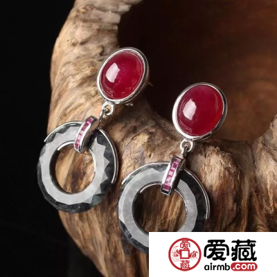 “乌鸡种”翡翠能否成为下一个“热点”？
