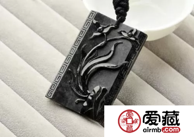 “乌鸡种”翡翠能否成为下一个“热点”？