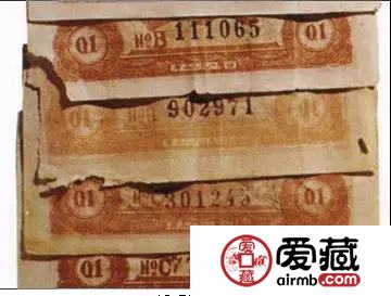 纪念币、纸币与硬币，我到底该收藏啥？