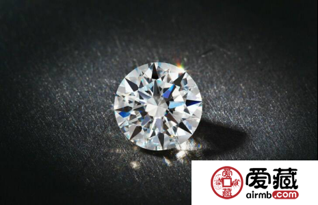 钻石为什么那么珍贵？