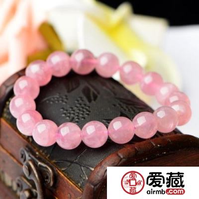 粉水晶手链戴哪只手