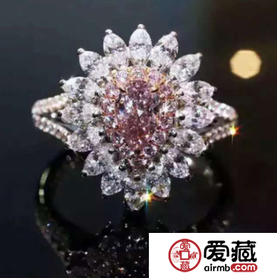 彩钻里哪种颜色的钻石最昂贵？
