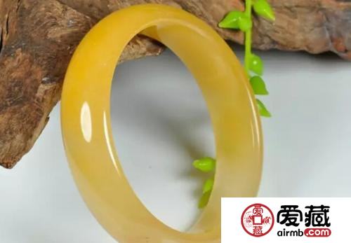 为什么那么多人喜欢金丝玉?它的魅力何在?