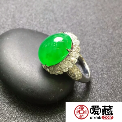 翡翠戒指应该怎么样挑选?