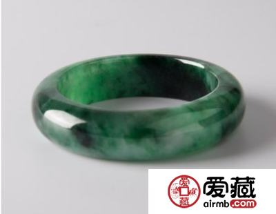 翡翠手镯为什么那么贵？翡翠手镯价格影响因素