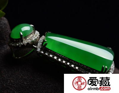 如何挑选翡翠挂件？挑选翡翠挂件四大技巧