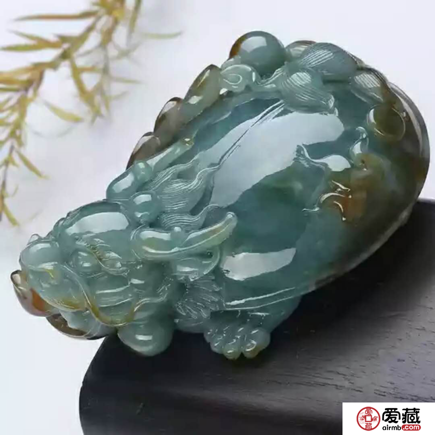 如何选择油青种翡翠，油青种翡翠保养技巧有哪些?