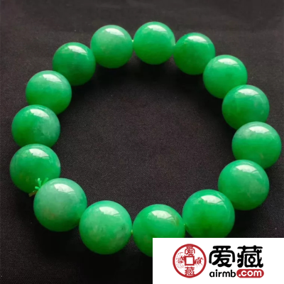 翡翠手链怎么保养?翡翠手链保养技巧科普