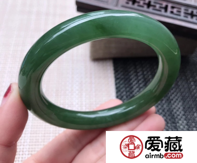 玉镯的好坏怎么分辨？玉镯品质鉴别技巧