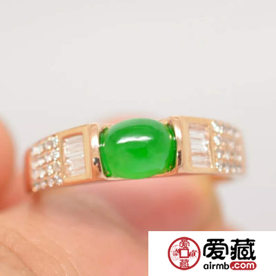 怎么挑选翡翠戒指款式，翡翠戒指选购指南?