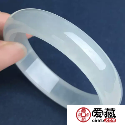 翡翠鉴定证书也造假，如何识别玉石鉴定证书真假?