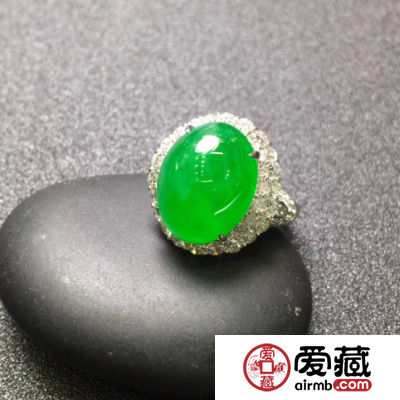 翡翠日常保养需要注意哪些地方？