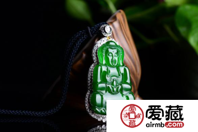 鉴定翡翠真假有哪些办法？如何鉴定翡翠的真假？