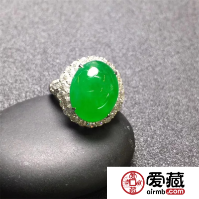 祖母绿跟翡翠有哪些区别？如何区分