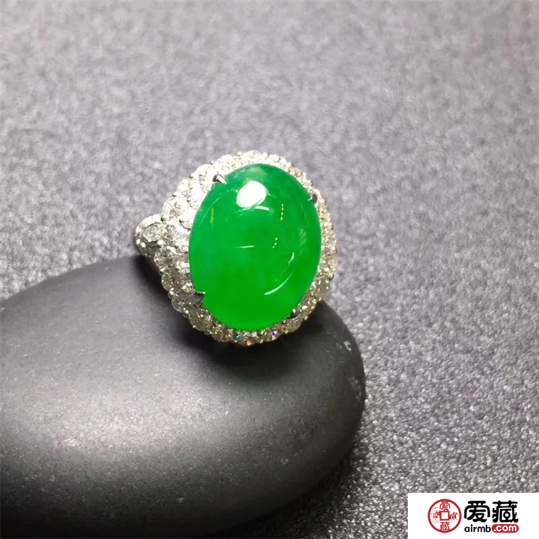 祖母绿跟翡翠有哪些区别？如何区分