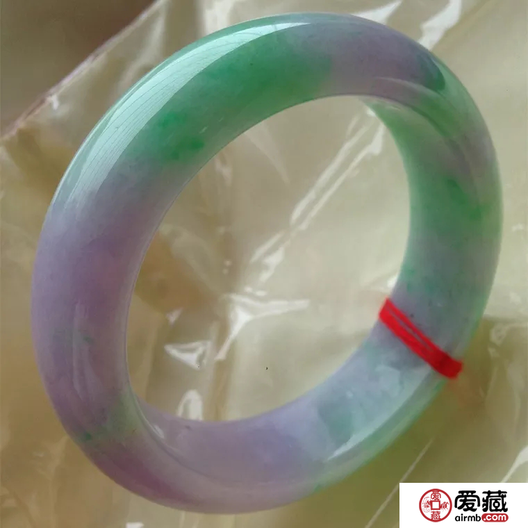 鉴定翡翠真假小妙招