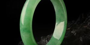 冰種翡翠的保養(yǎng)有哪些誤區(qū)，千萬不要踩雷了