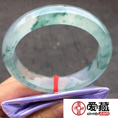 什么是冰种翡翠？冰种翡翠有哪些特点？