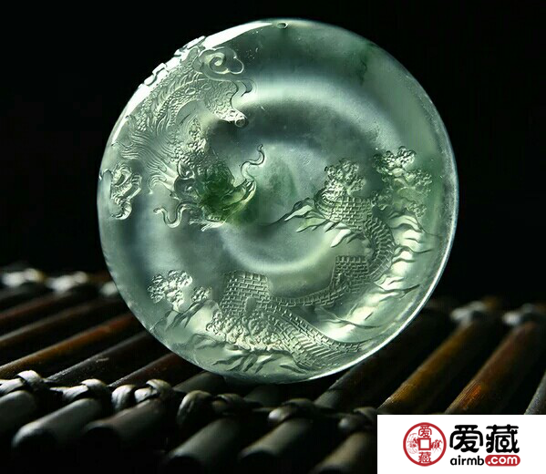 我们在购买翡翠时，应该怎样做翡翠冰糯种鉴定