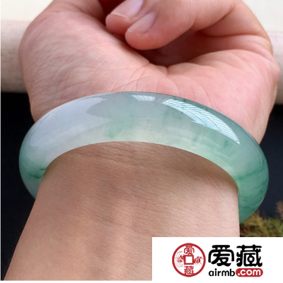 鉴定翡翠一般有哪些程序？