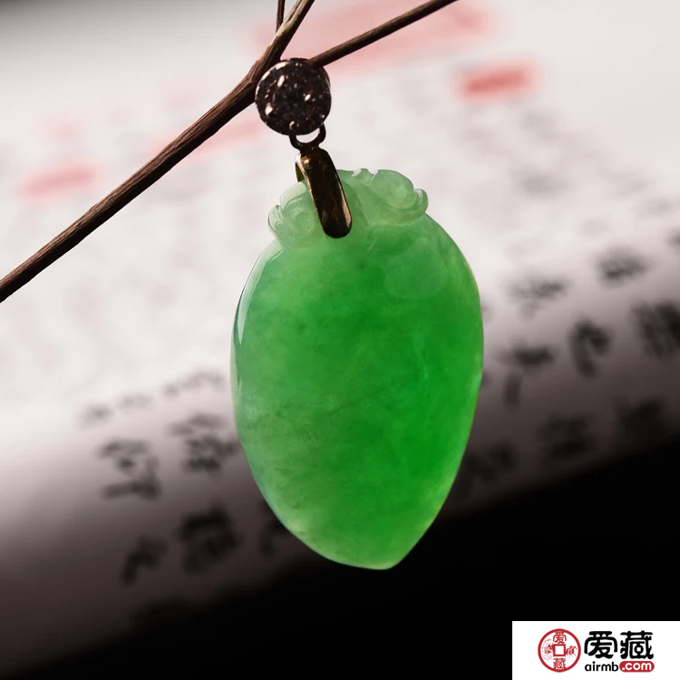 翡翠手镯哪里买是真的