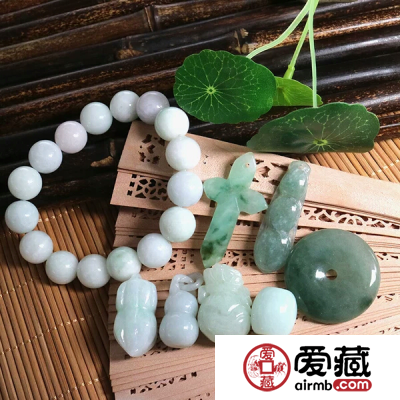 假翡翠手镯怎么鉴定