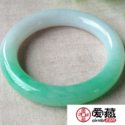 翡翠玉镯怎样鉴别