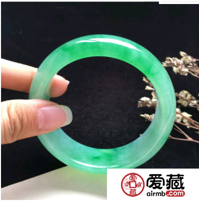 冰种翡翠多少钱？