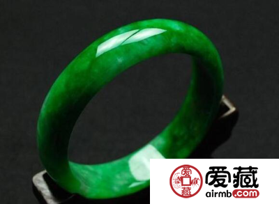 帝王绿翡翠多少钱？评判的标准是什么？