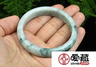 白翡翠糯种手镯怎么挑选