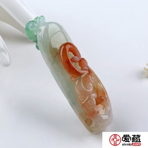 三色翡翠真假的辨别方法有哪些？