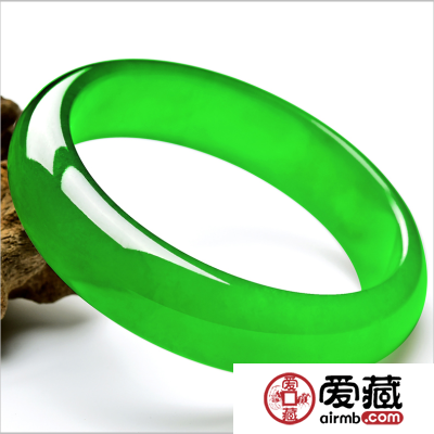 冰种翡翠保养需要怎么做？这些保养技巧知道吗？
