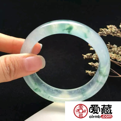 水种翡翠鉴定的方法