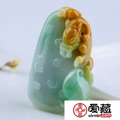 三色翡翠价格的影响因素