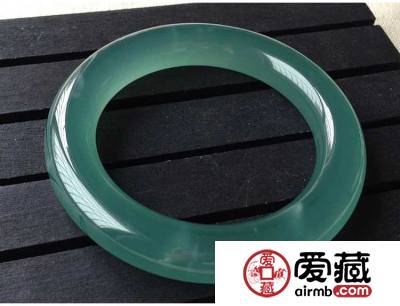 龙石种翡翠，你听说过吗？