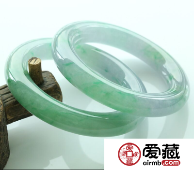 怎样鉴别翡翠手镯？几招教你简单判定