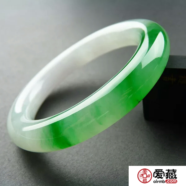 冰绿玉镯怎么保养