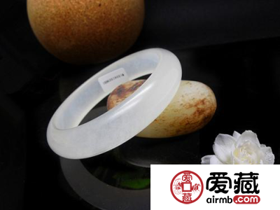 天山冰玉的鉴定，你知道它这些特征吗