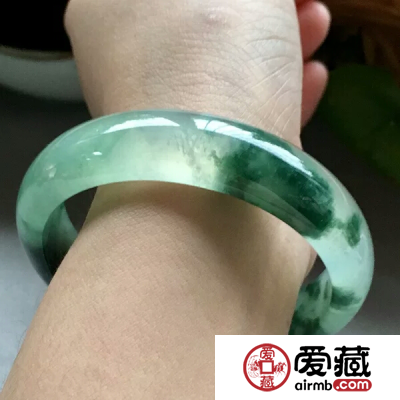 冰墨种翡翠手镯的保养