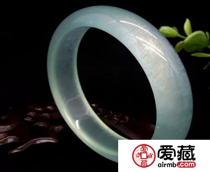 带你看看人造翡翠多少钱