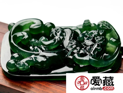 怎样鉴别墨绿玉？有哪些方法呢？