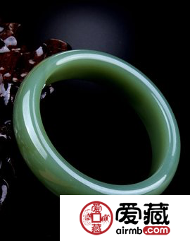 和田玉众多，怎么鉴别和田青玉？